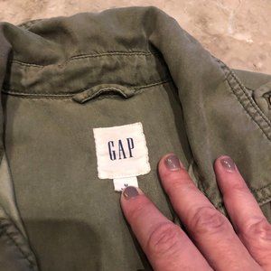 💚Gap Jean Jacket - Army Green💚 Women Med Tencel soft!